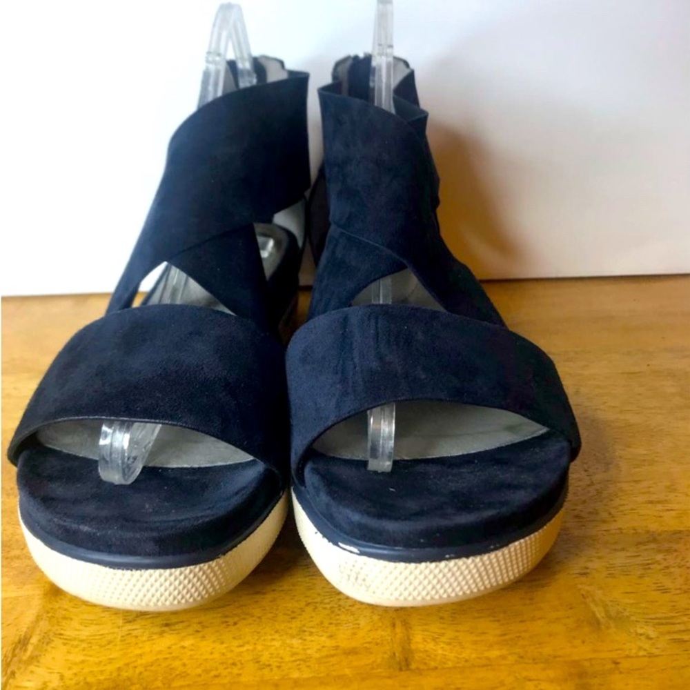 Eileen Fisher Navy Sandals with Cream Soles
